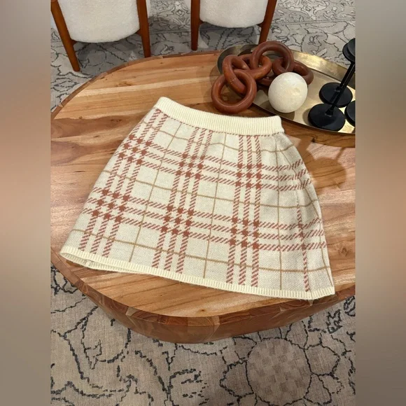 EN SAISON Bronte Sweater Miniskirt Cream & Tan Plaid Knit | Size Medium M - Picture 15 of 16